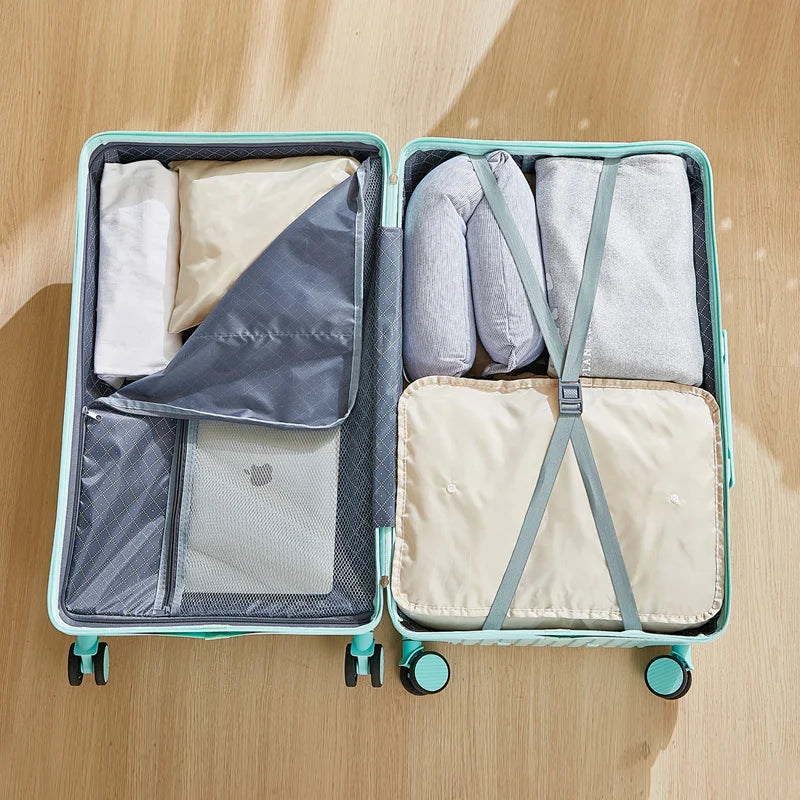 Chic Traveler's Luxe Roller Bag